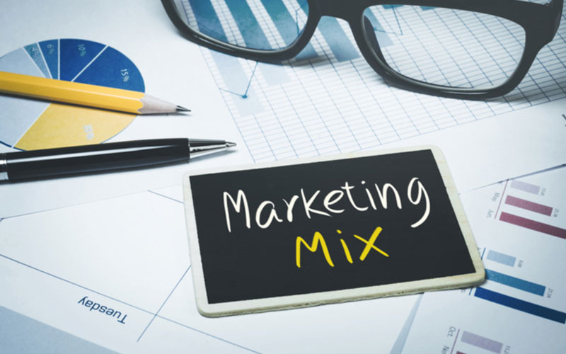 konsep marketing mix