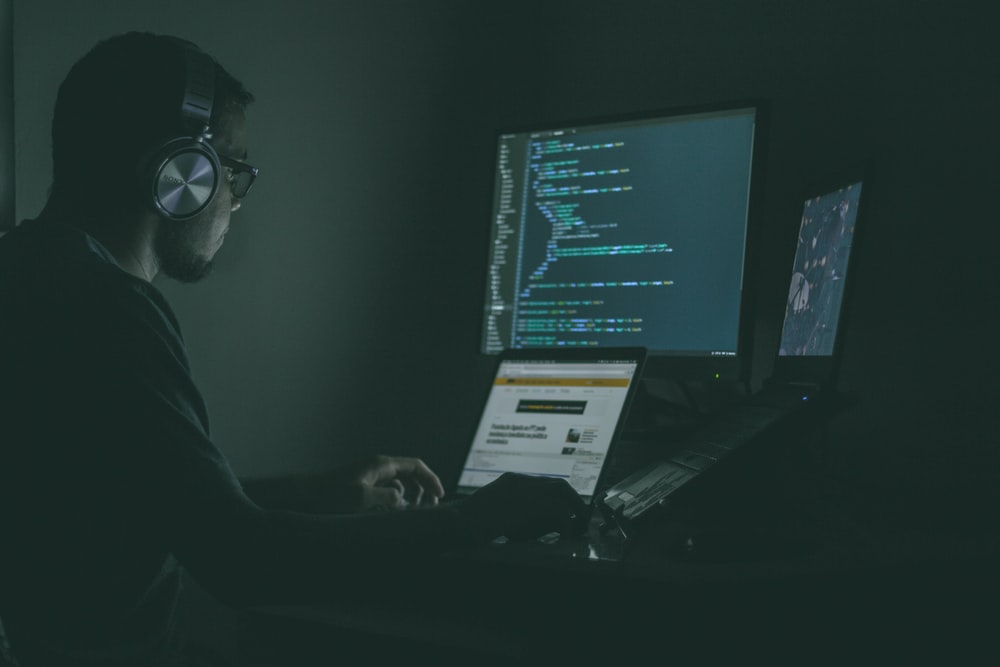 bahasa pemrograman backend