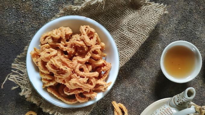 cara membuat kue akar kelapa renyah dan gurih